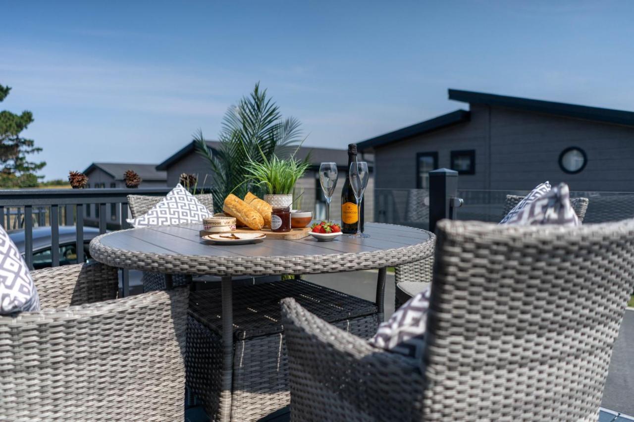 Number Four - Piran View Villa Padstow Bagian luar foto